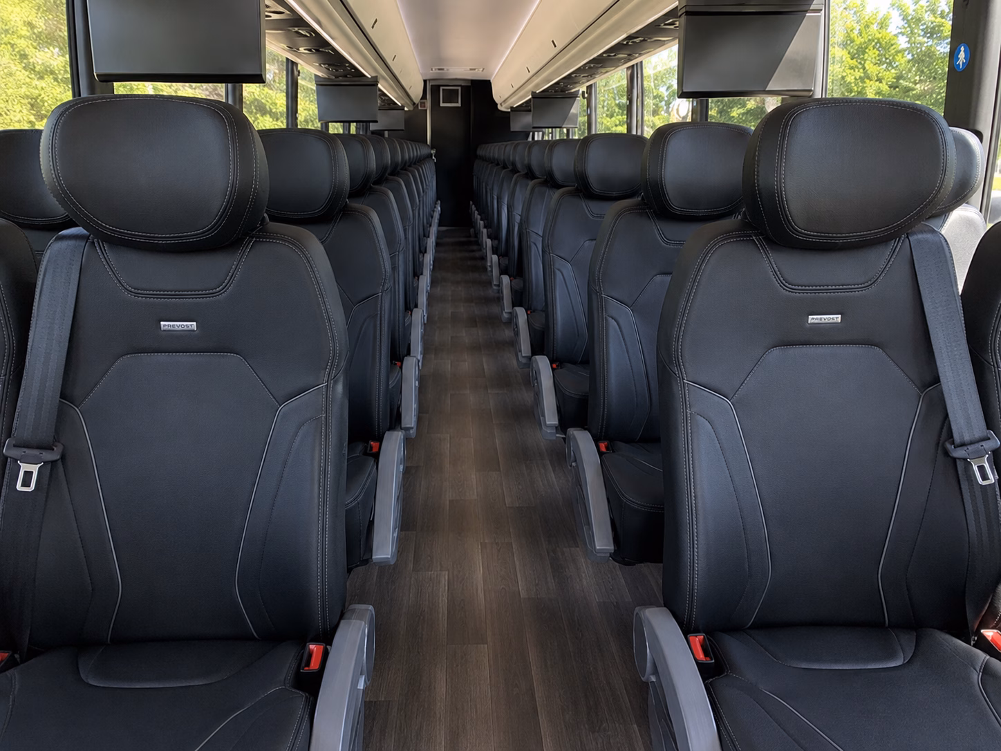 how the distance and duration of your trip affect charter bus rates in duluth