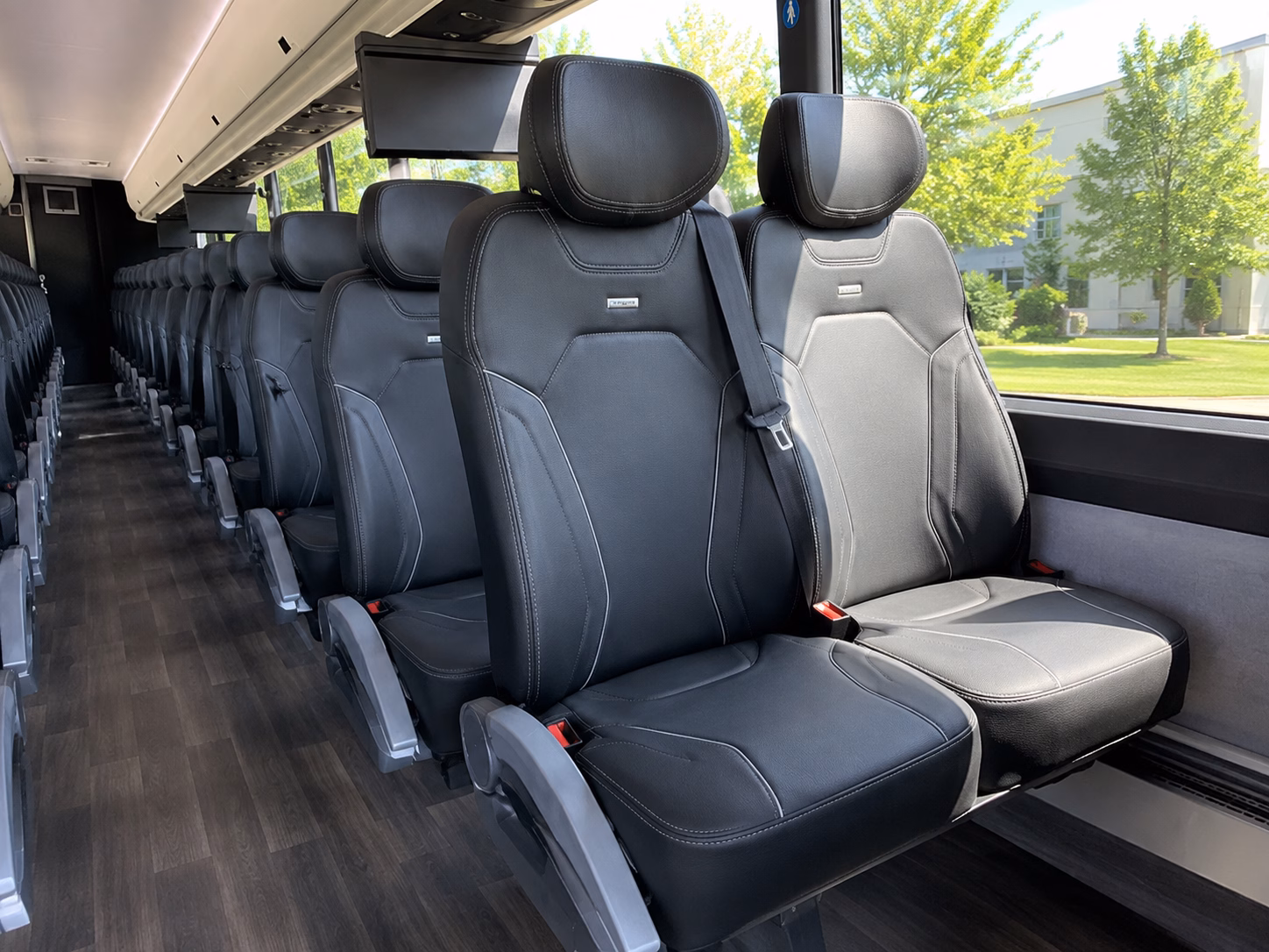 how the type of bus you choose changes the price in duluth minnesota
