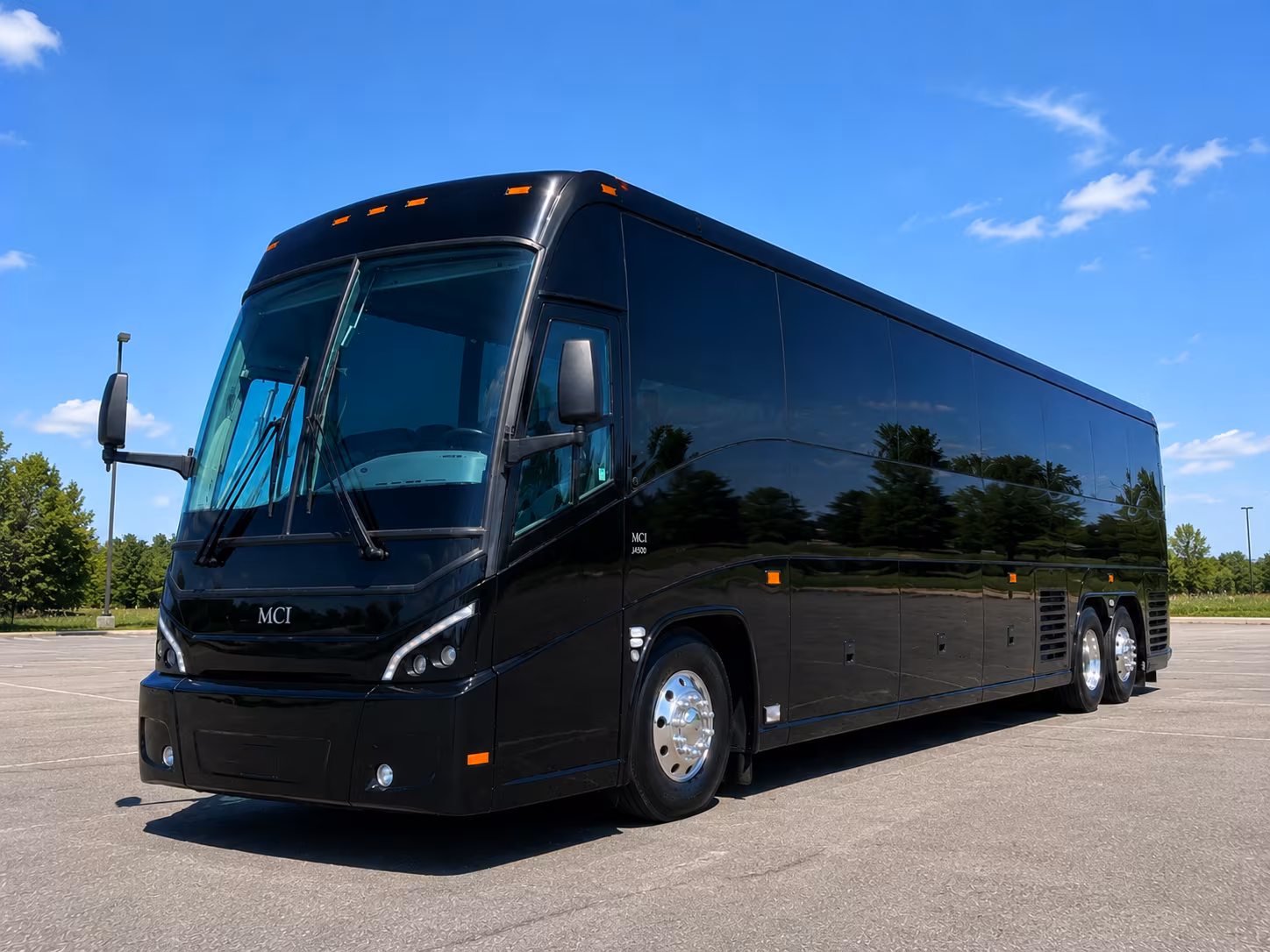 shuttle your guests between downtown hotels and glensheen mansion